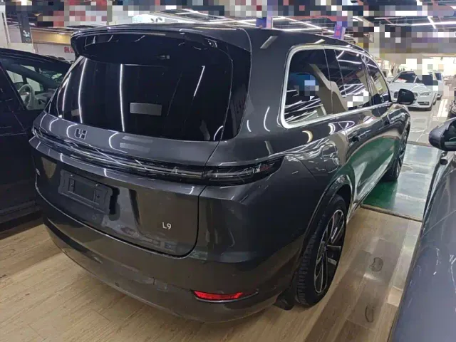 Li Auto L9 — Фото автомобиля 6