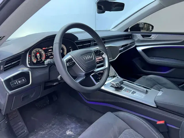 Audi A7L — Фото автомобиля 8