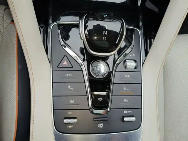BYD Song PLUS — Фото автомобиля 13