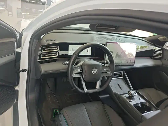 BYD Qin L — Фото автомобиля 10