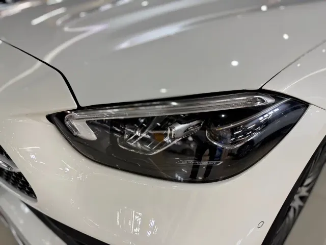 Mercedes-Benz C-Class — Фото автомобиля 4