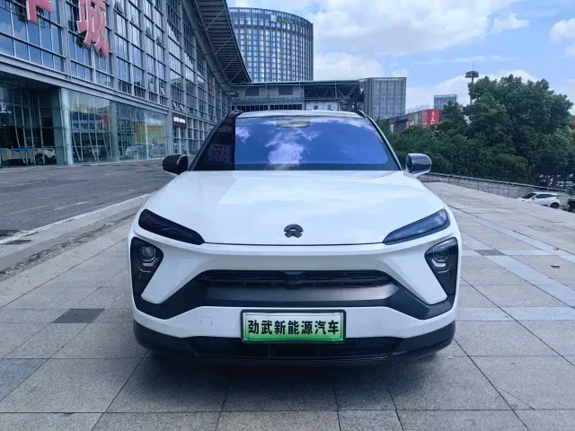Nio ES6 — Фото автомобиля 2
