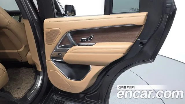 Land Rover Range Rover — Фото автомобиля 16