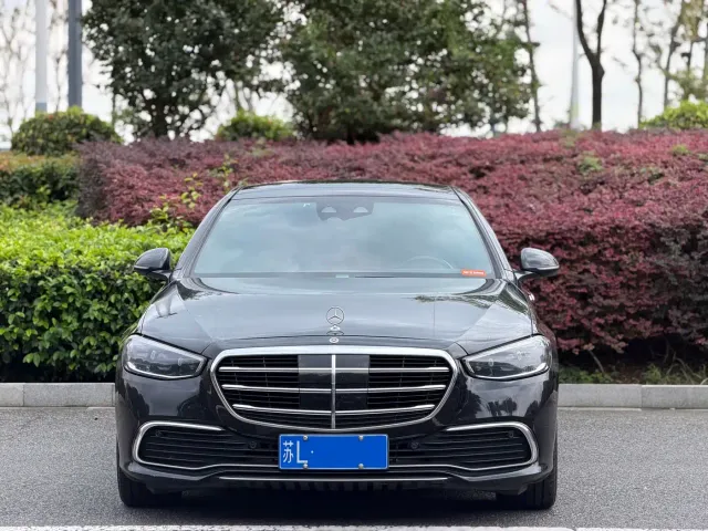 Mercedes-Benz S-Class — Фото автомобиля 2