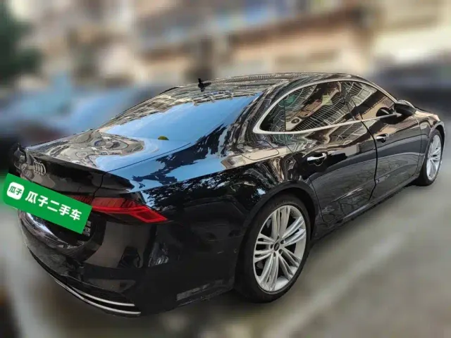 Audi A7L — Фото автомобиля 4