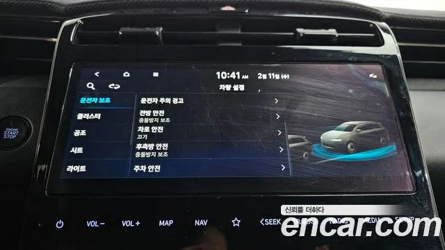 Hyundai Tucson Tucson (NX4) Бензин 1.6 Turbo 4WD — Фото автомобиля 16