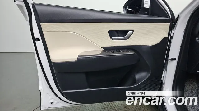 Hyundai Kona — Фото автомобиля 13