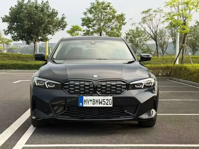 BMW 3 Series — Фото автомобиля 2