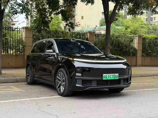 Li Auto L9 — Фото автомобиля 3