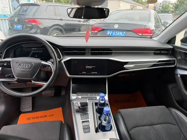 Audi A7L — Фото автомобиля 6
