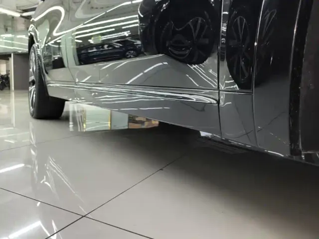 Li Auto L9 — Фото автомобиля 20