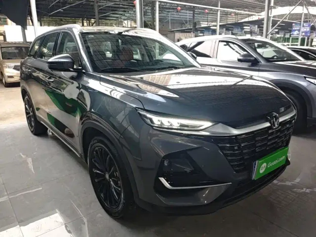 Changan CS75 — Фото автомобиля 3