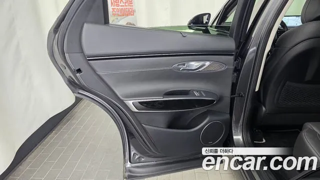 Genesis GV70 2.5T Бензин 2WD — Фото автомобиля 22