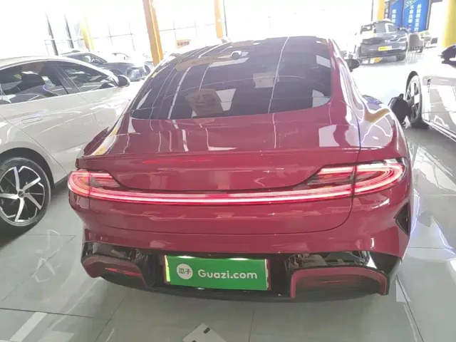 Xiaomi SU7 — Фото автомобиля 5