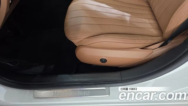 Mercedes-Benz E-Class W214 — Фото автомобиля 30