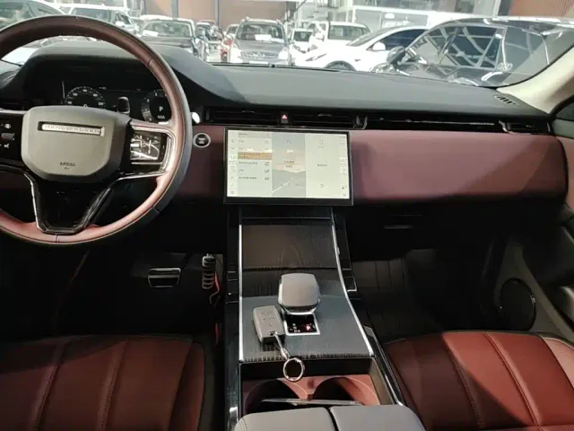 Land Rover Range Rover Evoque — Фото автомобиля 12