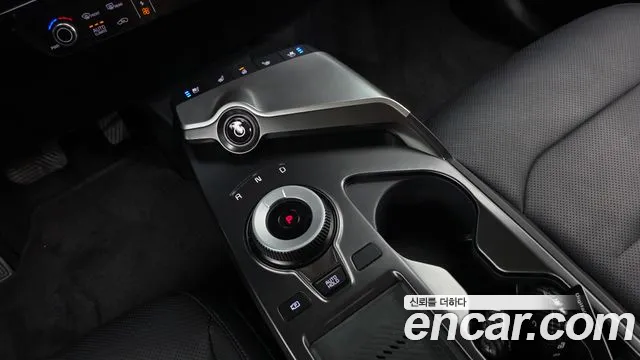 Kia EV6 — Фото автомобиля 12