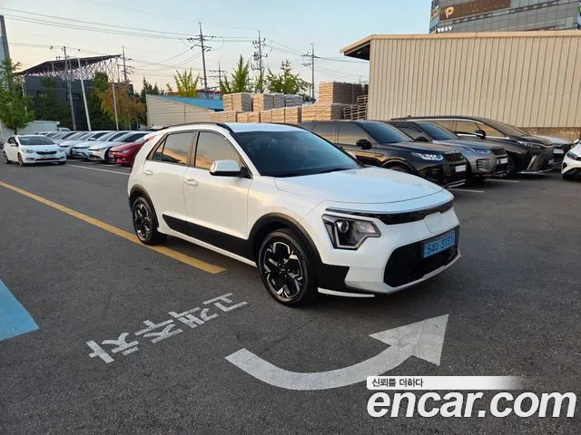 Kia Niro Niro (New) — Фото автомобиля 2