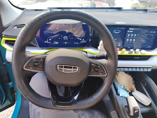 Geely Binyue — Фото автомобиля 2
