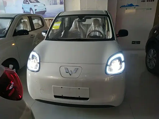 Wuling Hongguang Mini EV — Фото автомобиля 2