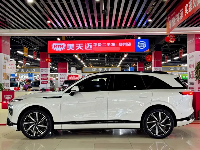 Xpeng G9 — Фото автомобиля 5