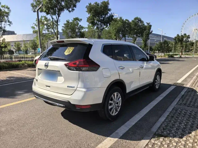 Nissan X-Trail — Фото автомобиля 22