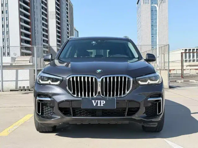BMW X5 — Фото автомобиля 2