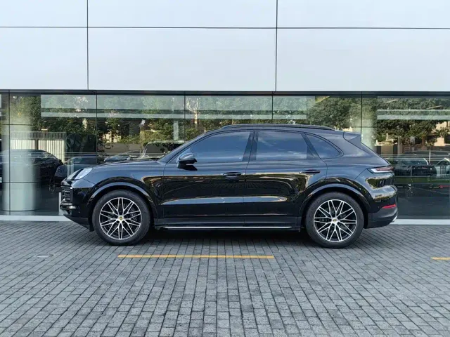 Porsche Cayenne — Фото автомобиля 2