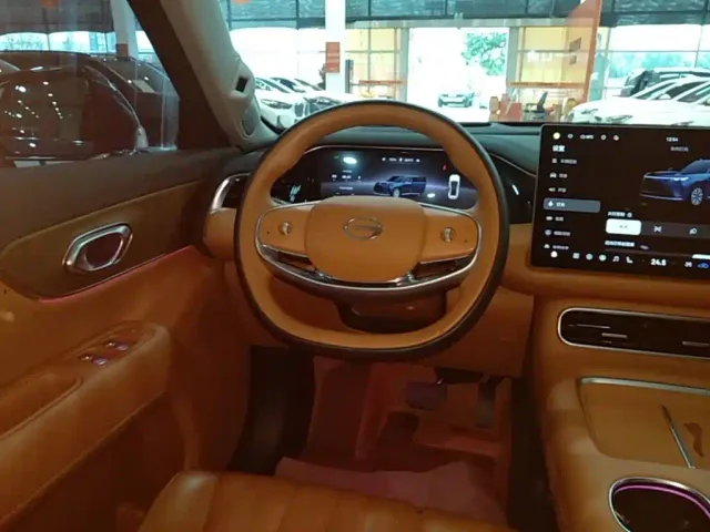 GAC Trumpchi Xiangwang S9 — Фото автомобиля 10