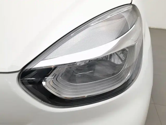 Roewe Clever — Фото автомобиля 7