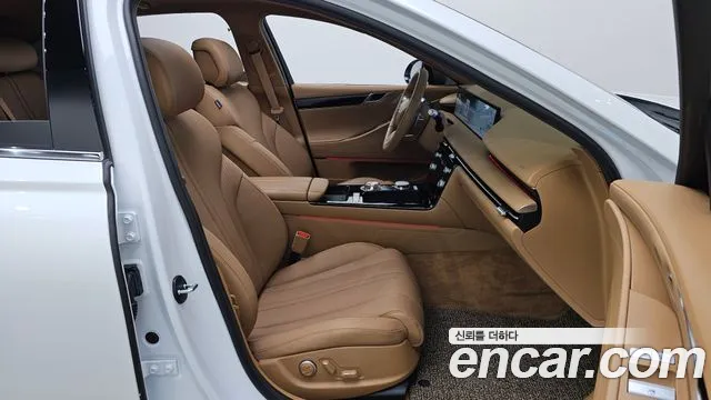 Genesis G80 Бензин 2.5 турбо 2WD — Фото автомобиля 3