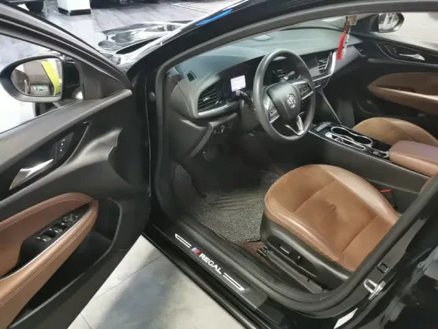 Buick Regal — Фото автомобиля 15