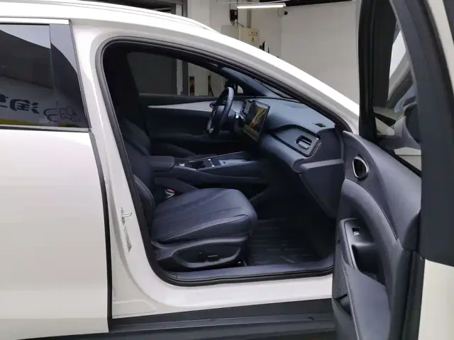 BYD Seal 06 DM-i Touring — Фото автомобиля 8