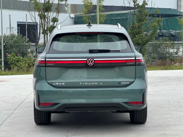 Volkswagen Tiguan L PHEV — Фото автомобиля 9