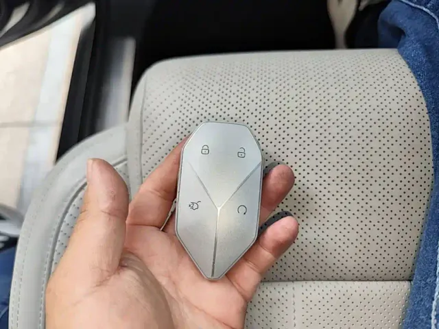 BYD FangChengBao Titanium 7 — Фото автомобиля 8