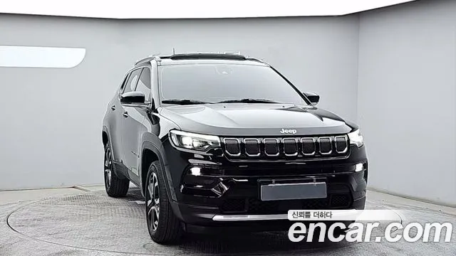 Jeep Compass 2nd Gen — Фото автомобиля 3