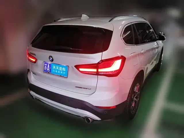BMW X1 — Фото автомобиля 2