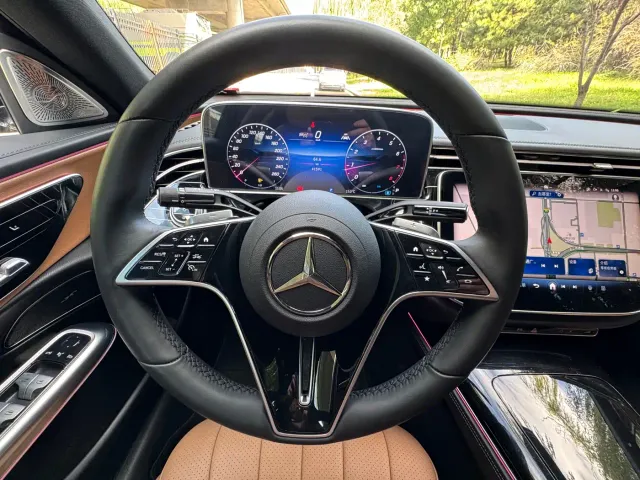 Mercedes-Benz E-Class — Фото автомобиля 10