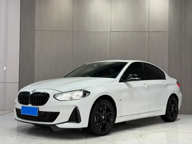 Фотография автомобиля — BMW 1 Series