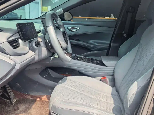 BYD Seal 06 GT — Фото автомобиля 11