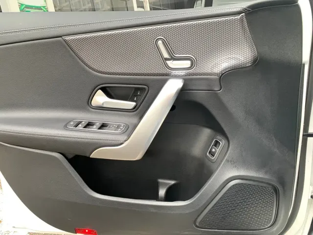 Mercedes-Benz A-Class — Фото автомобиля 10