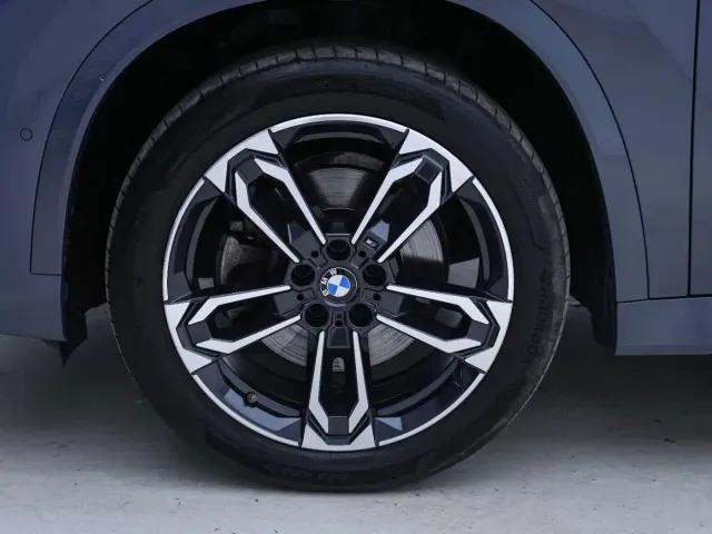 BMW X1 — Фото автомобиля 11