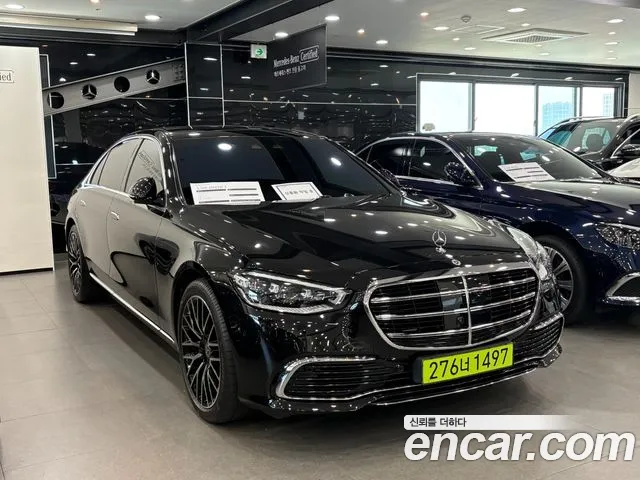 Фотография автомобиля — Mercedes-Benz S-Class