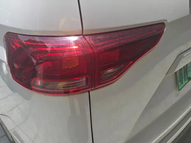 Link Tour Auto Lingtu E-M8 — Фото автомобиля 9
