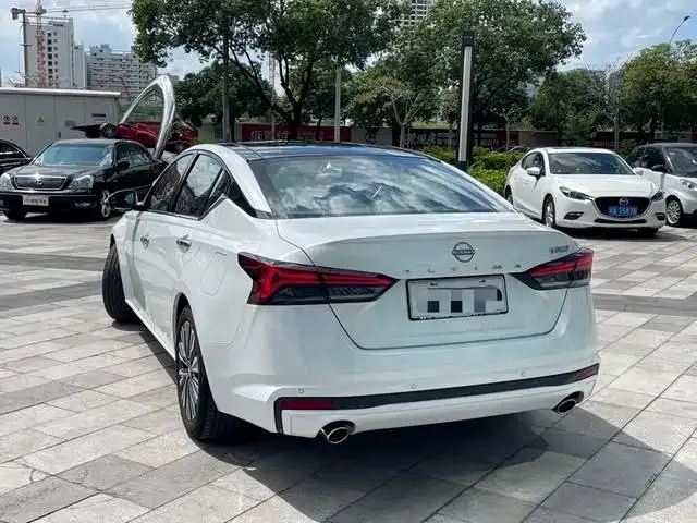 Nissan Teana — Фото автомобиля 7