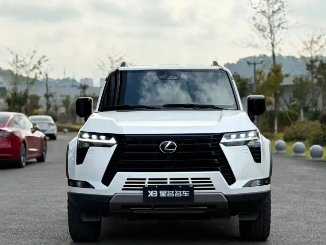 Lexus GX — Фото автомобиля 2