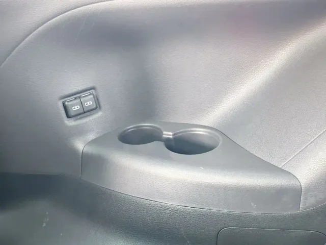 Toyota Sienna — Фото автомобиля 5