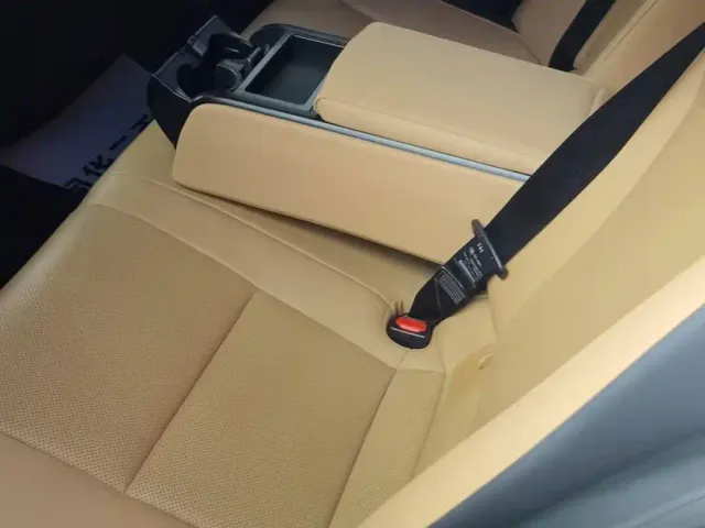 Lexus ES — Фото автомобиля 11