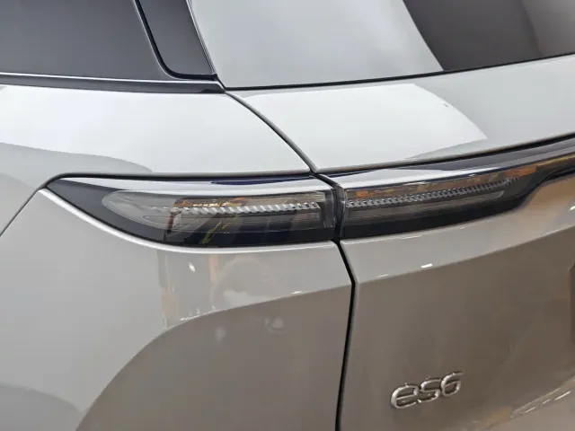 Nio ES6 — Фото автомобиля 7