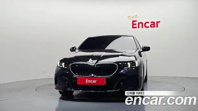 BMW 5-Series 5 серия (G60) 530i xDrive M Sport Pro Special Edition — Фото автомобиля 3